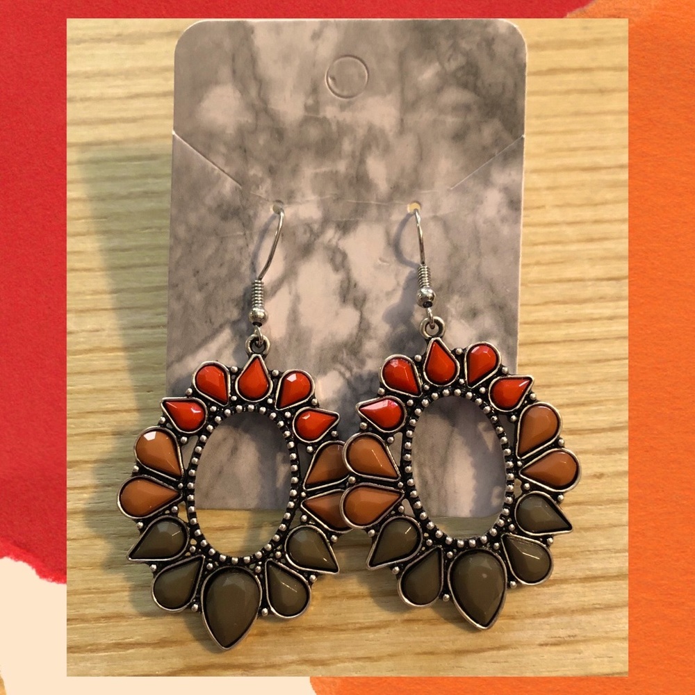 Western Silver Tone & Red Oval Earrings!